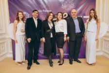 В Баку прошел звездный романтический вечер "Друзьям с любовью" (ФОТО)