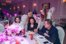 В Баку прошел звездный романтический вечер "Друзьям с любовью" (ФОТО)