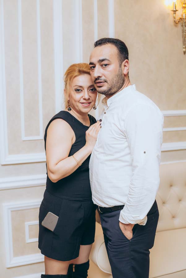 В Баку прошел звездный романтический вечер "Друзьям с любовью" (ФОТО)