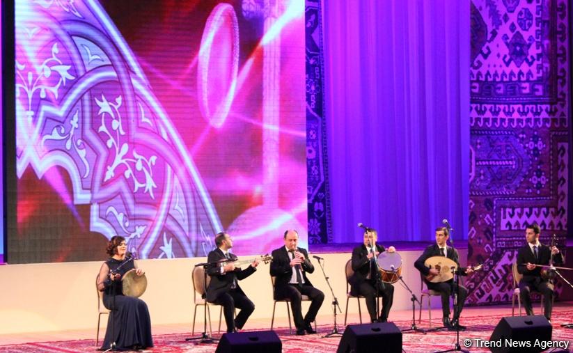 Великий газельхан Алиага Вахид – вечер философии, музыки и поэзии (ФОТО)