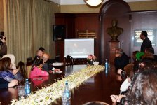 Деятели культуры почтили память Алиаббаса Гадирова (ФОТО)