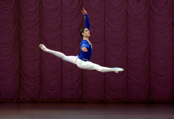 Тимур Аскеров в составе Мариинского театра выступит в Лондоне