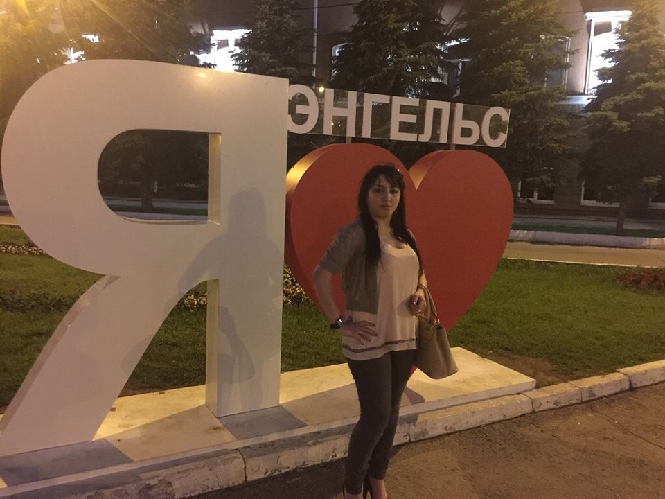 Стараюсь создавать для себя позитивные "картинки"  - поэтесса Насиба Ализаде (ФОТО)