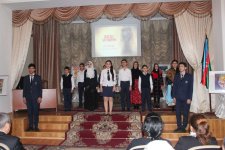 Бакинские школьники почтили память жертв Ходжалинской трагедии (ФОТО)