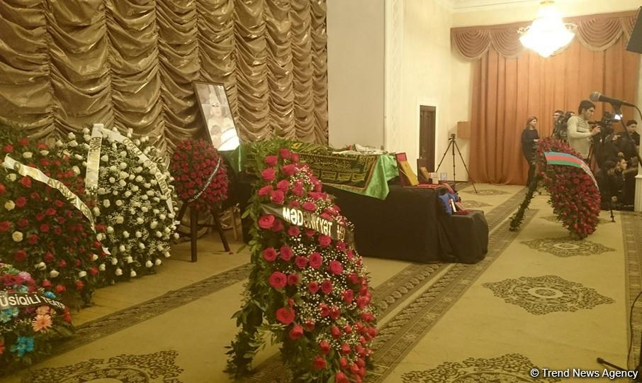 В Баку проходит церемония прощания с Ильхамой Гулиевой (ФОТО)