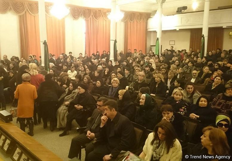 В Баку проходит церемония прощания с Ильхамой Гулиевой (ФОТО)