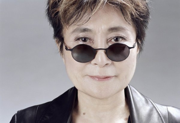 Вдова Джона Леннона госпитализирована