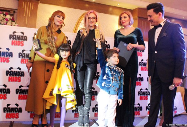 Начало весны в Баку отметили красочным модным дефиле (ФОТО)