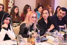 Начало весны в Баку отметили красочным модным дефиле (ФОТО)