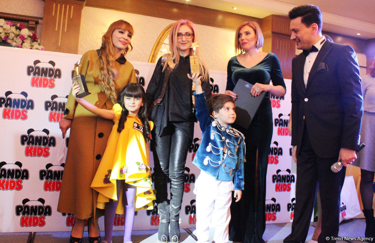 Начало весны в Баку отметили красочным модным дефиле (ФОТО)