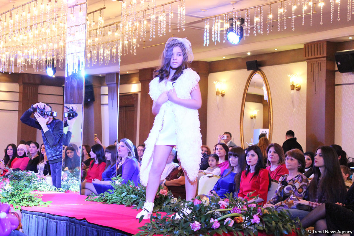 Начало весны в Баку отметили красочным модным дефиле (ФОТО)