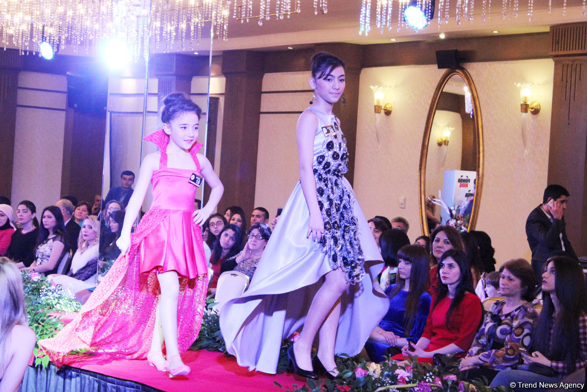 Начало весны в Баку отметили красочным модным дефиле (ФОТО)
