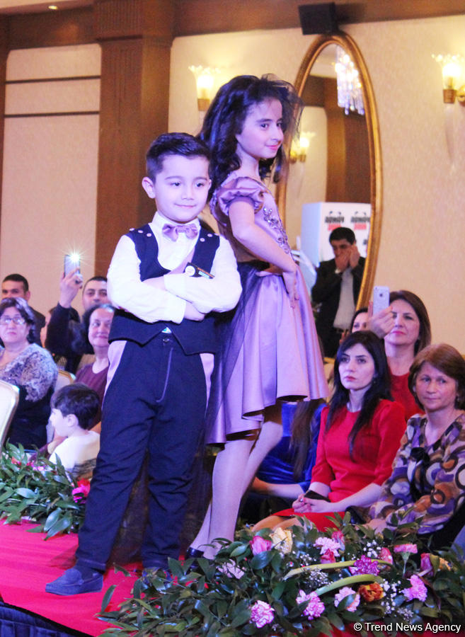 Начало весны в Баку отметили красочным модным дефиле (ФОТО)