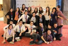 Путешествие азербайджанцев от Непала до Папуа за 3 часа (ФОТО)