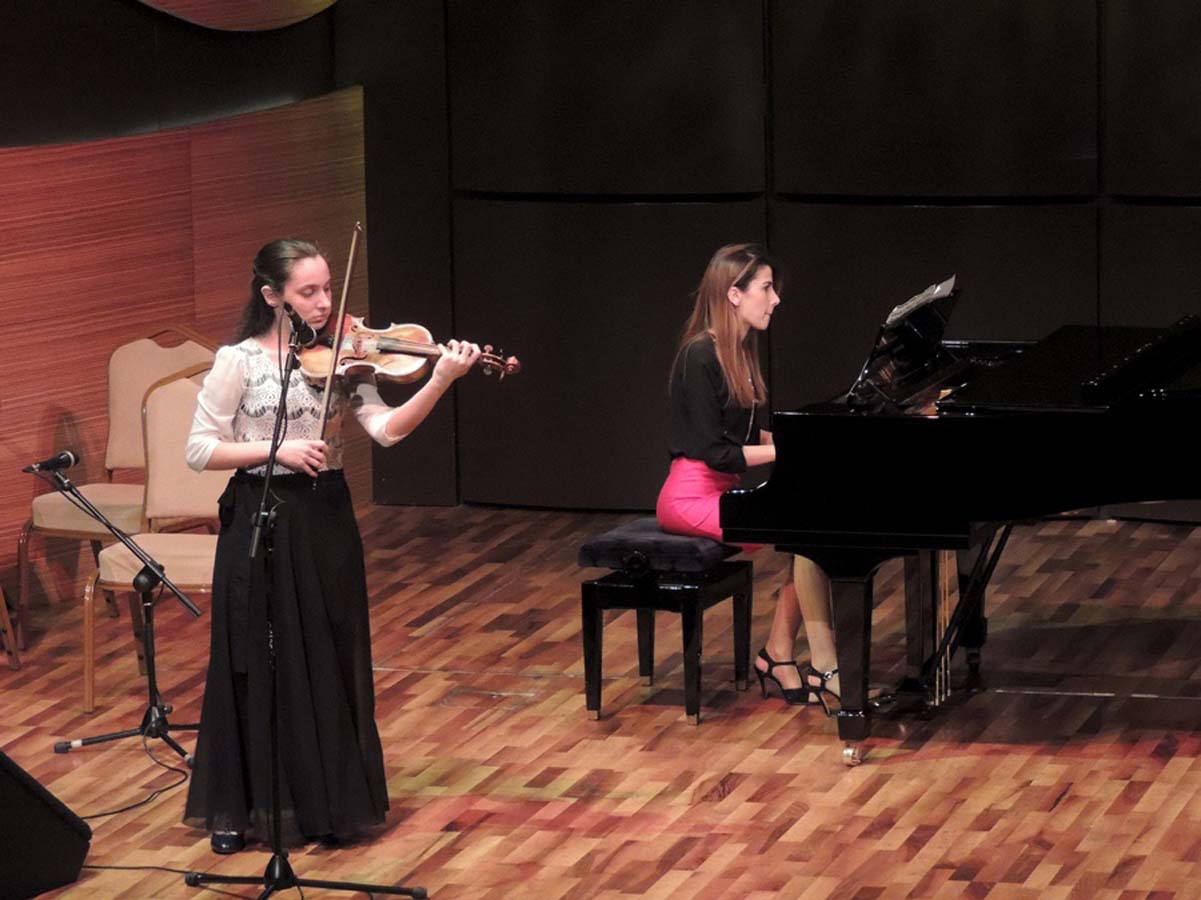 Международный центр мугама поздравил с "Од чершенбеси" (ФОТО)