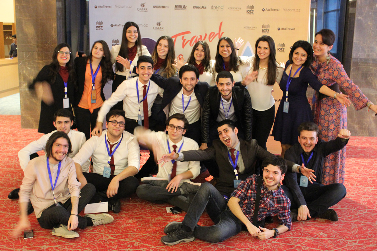 Путешествие азербайджанцев от Непала до Папуа за 3 часа (ФОТО)