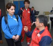 Делегации различных стран проходят аккредитацию на Кубок мира по прыжкам на батуте в Баку (ФОТОРЕПОРТАЖ)