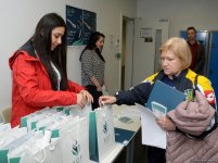 Делегации различных стран проходят аккредитацию на Кубок мира по прыжкам на батуте в Баку (ФОТОРЕПОРТАЖ)