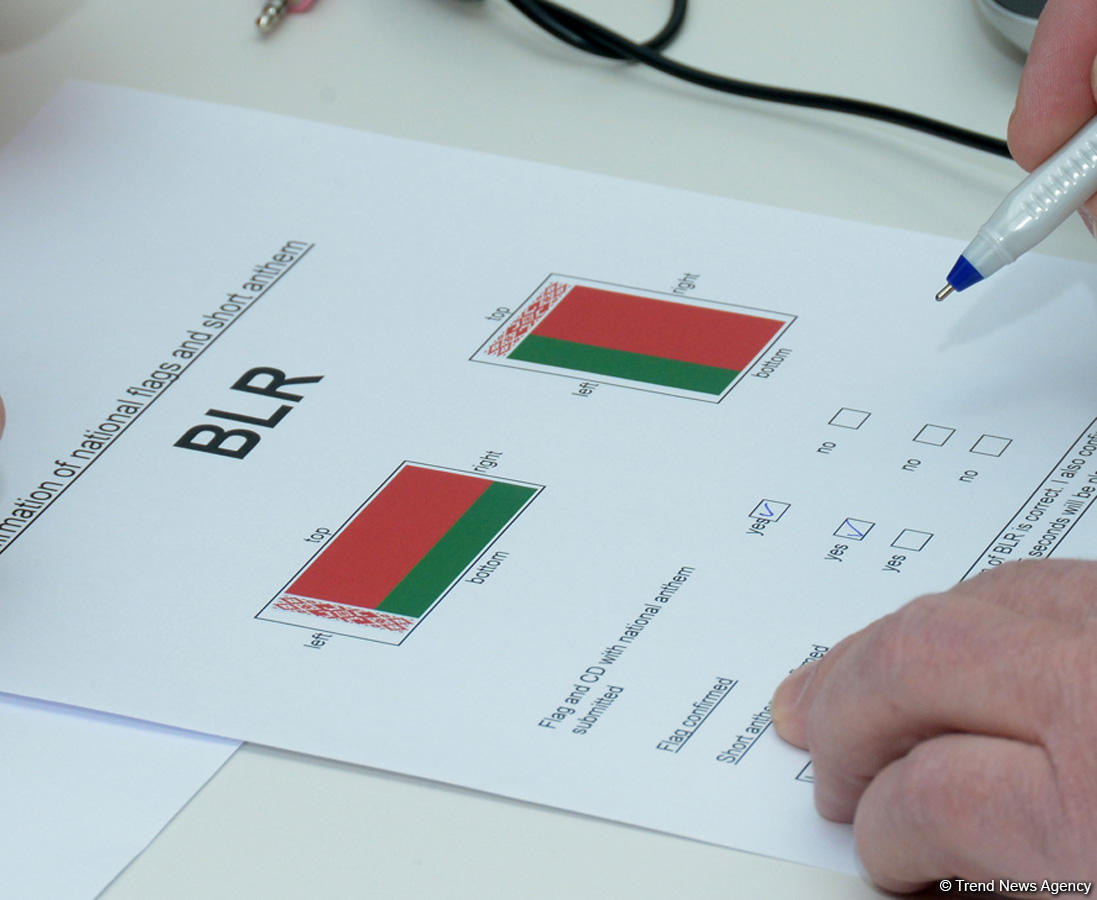 Делегации различных стран проходят аккредитацию на Кубок мира по прыжкам на батуте в Баку (ФОТОРЕПОРТАЖ)