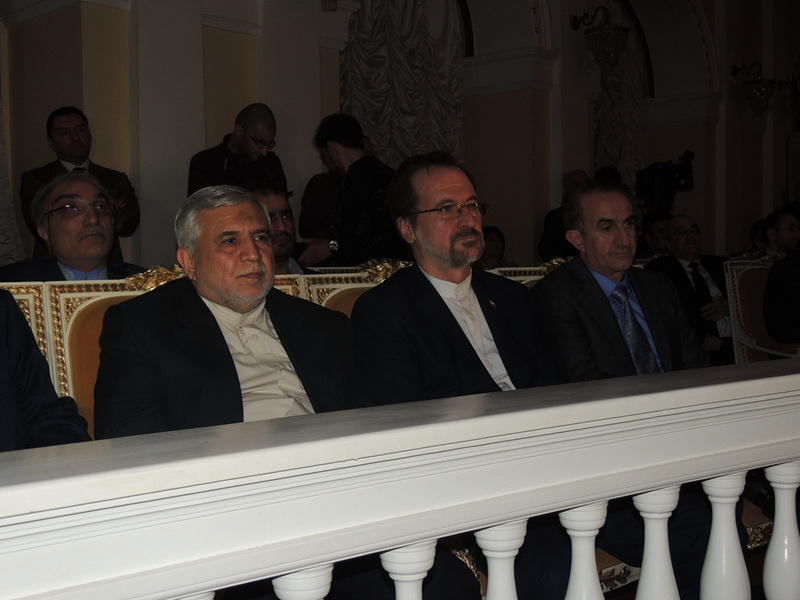 В Филармонии состоялась презентация книги о любви к Тебризу (ФОТО)