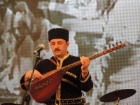 В Филармонии состоялась презентация книги о любви к Тебризу (ФОТО)