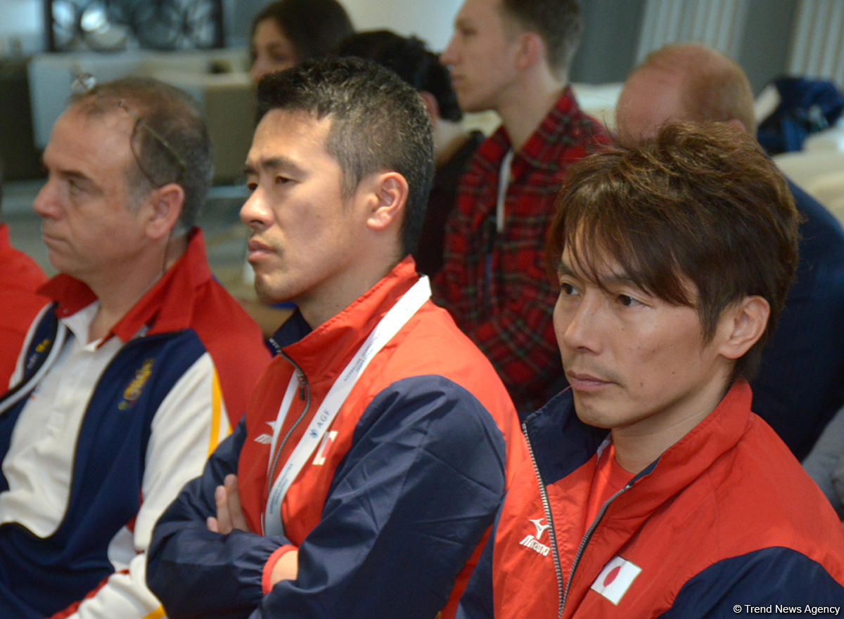 В Баку состоялась встреча глав и представителей делегаций, прибывших на Кубок мира по прыжкам на батуте (ФОТОРЕПОРТАЖ)