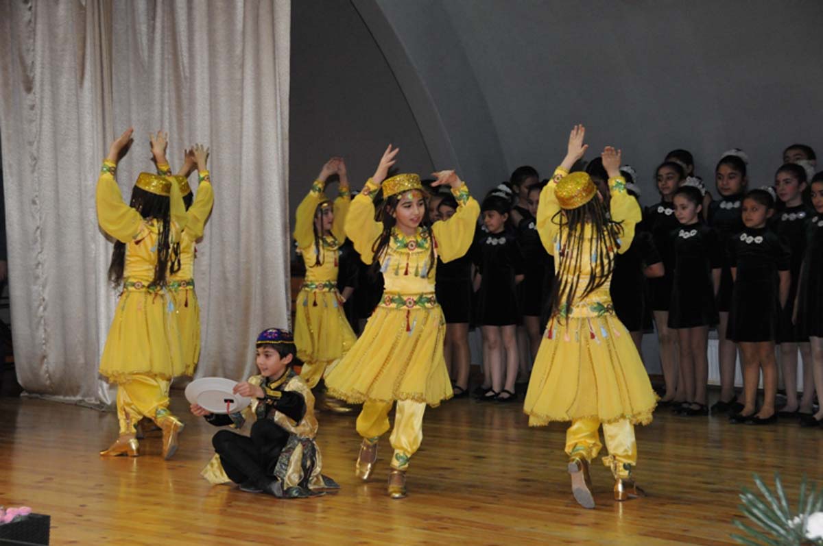 Первый шаг на сцену юных артистов (ФОТО)