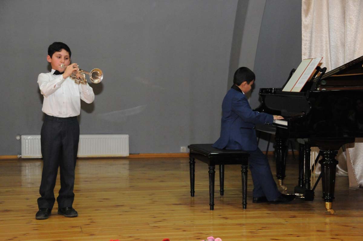 Первый шаг на сцену юных артистов (ФОТО)