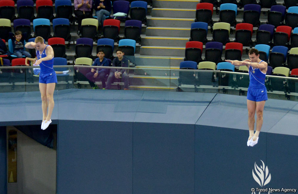 Азербайджанские гимнасты пробились в финал Кубка мира по прыжкам на батуте (ФОТО)