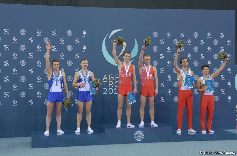 В Баку прошла церемония награждения победителей финалов Кубка мира по прыжкам на батуте (Фоторепортаж)