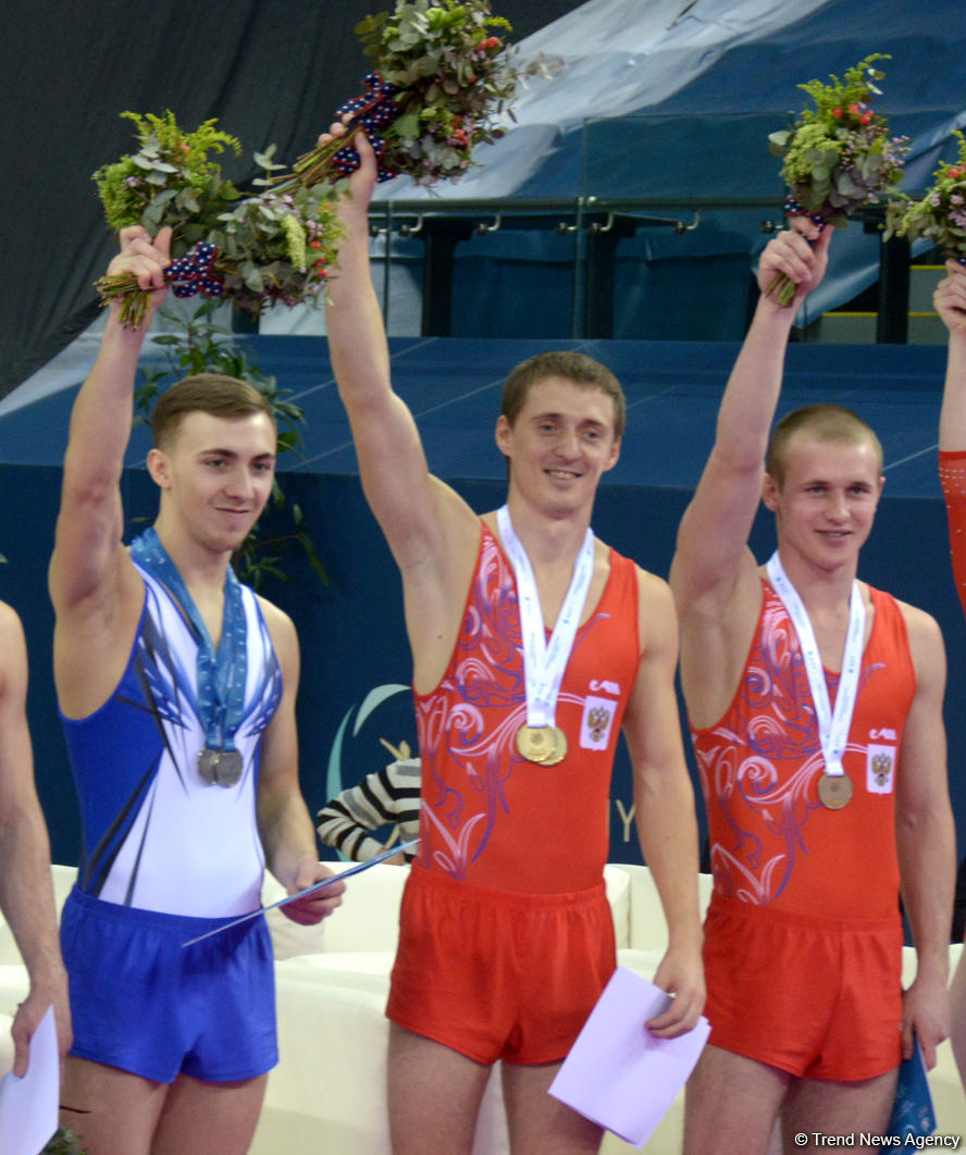 В Баку прошла церемония награждения победителей финалов Кубка мира по прыжкам на батуте (Фоторепортаж)