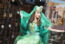 Азербайджанская актриса красочно воплотила Новруз и 8 марта (ФОТО)