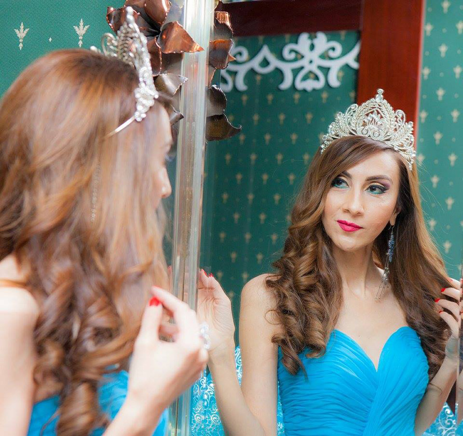 Азербайджанская актриса красочно воплотила Новруз и 8 марта (ФОТО)