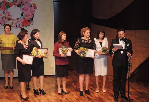 В Международном центре мугама состоялось награждение по случаю 8 марта (ФОТО)