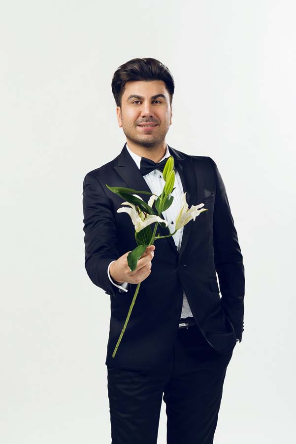 8 цветов Джейхуна Алиева азербайджанским женщинам (ФОТО)