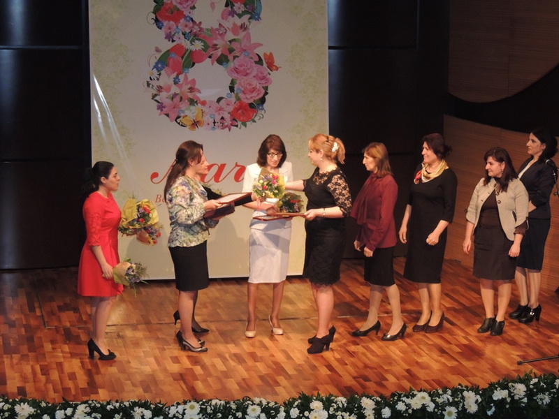 В Международном центре мугама состоялось награждение по случаю 8 марта (ФОТО)
