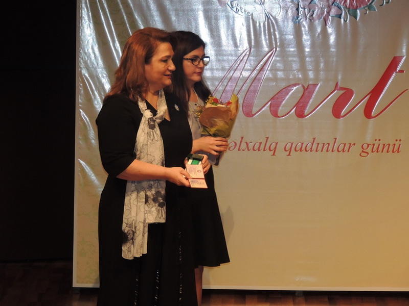 В Международном центре мугама состоялось награждение по случаю 8 марта (ФОТО)