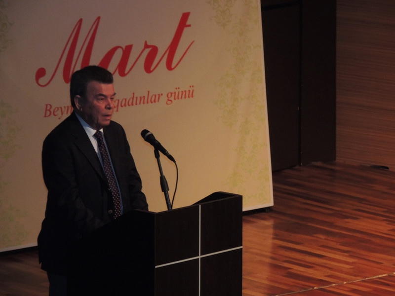 В Международном центре мугама состоялось награждение по случаю 8 марта (ФОТО)