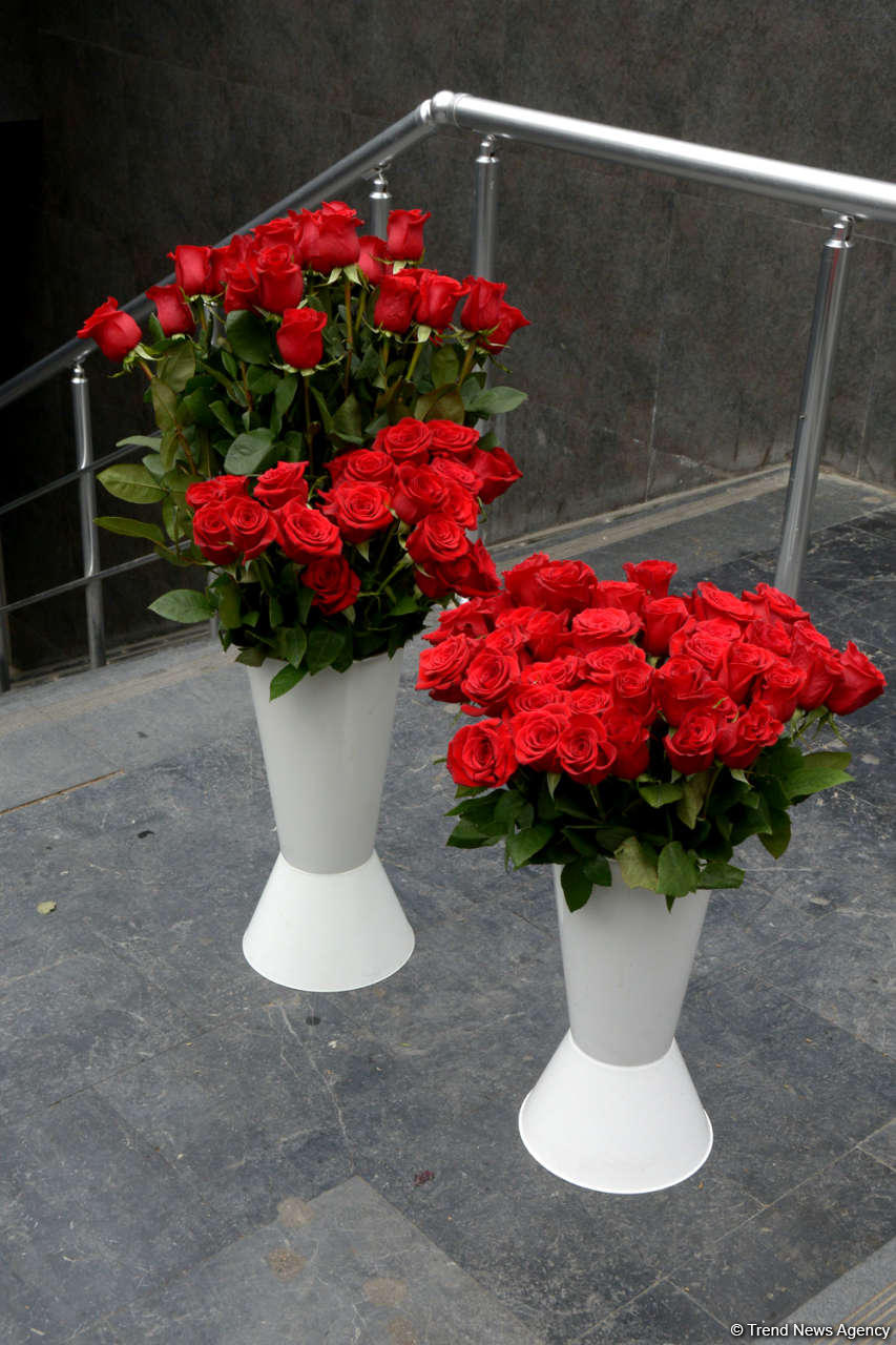 В Азербайджане отмечают Международный женский день (ФОТО)