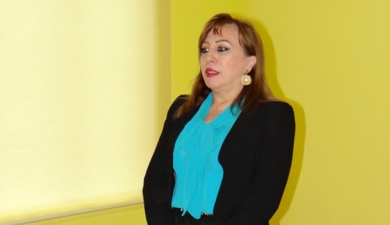 Весенние поздравления в Баку (ФОТО)