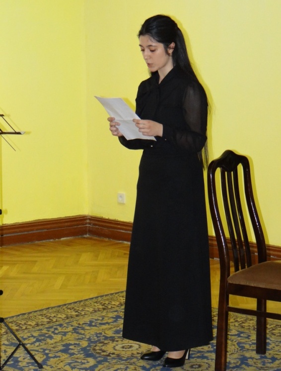 Весенние поздравления в Баку (ФОТО)