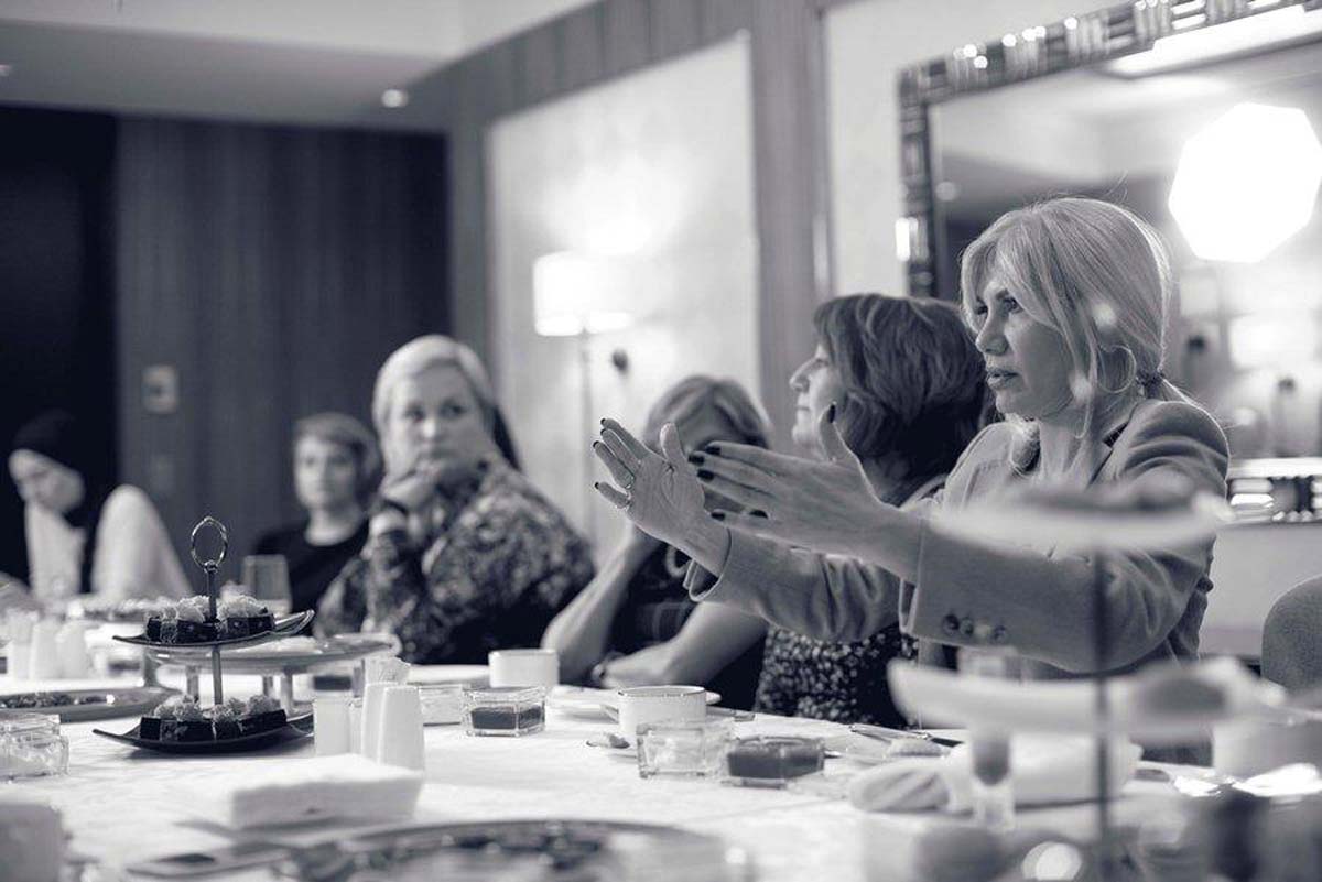 "Не выглядеть молодым, а быть молодым" - интересная встреча в Баку (ФОТО, ВИДЕО)