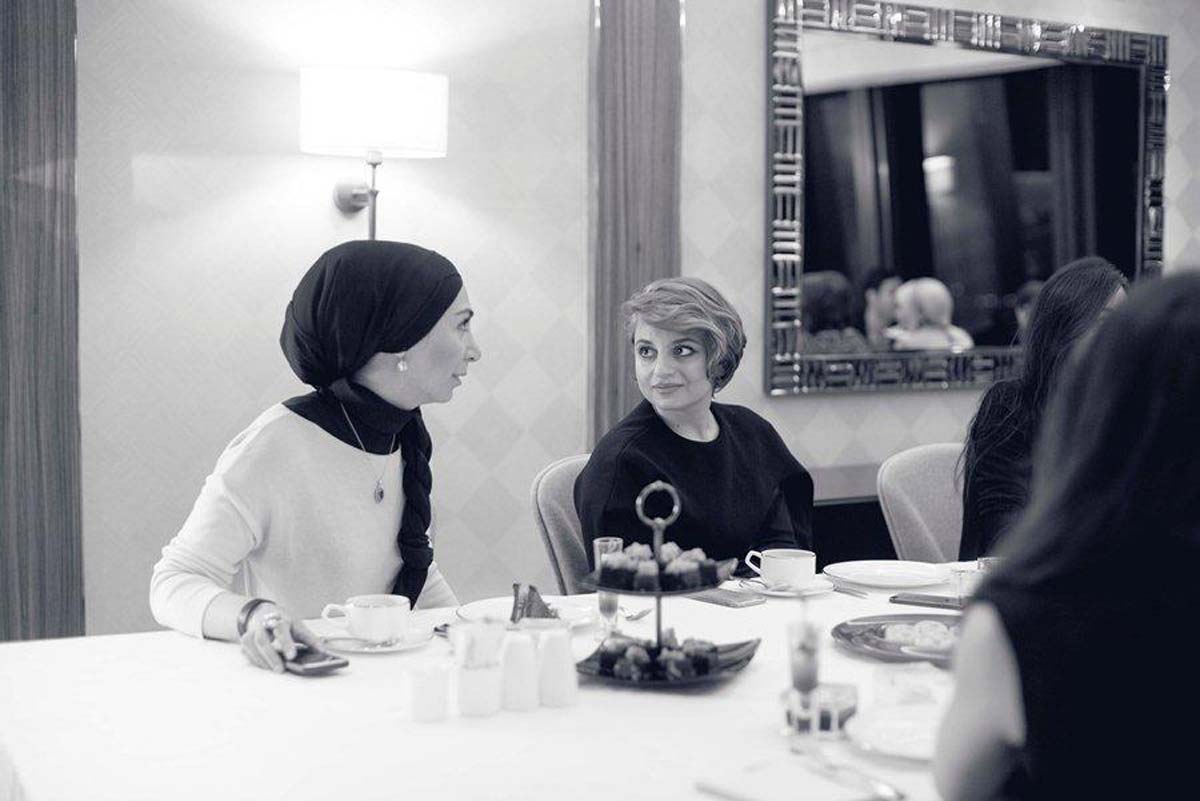 "Не выглядеть молодым, а быть молодым" - интересная встреча в Баку (ФОТО, ВИДЕО)