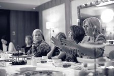 "Не выглядеть молодым, а быть молодым" - интересная встреча в Баку (ФОТО, ВИДЕО)