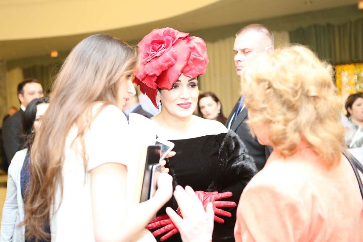 В Москве прошла пресс-конференция азербайджанского феномена Нуриды Курбановой (ВИДЕО, ФОТО)