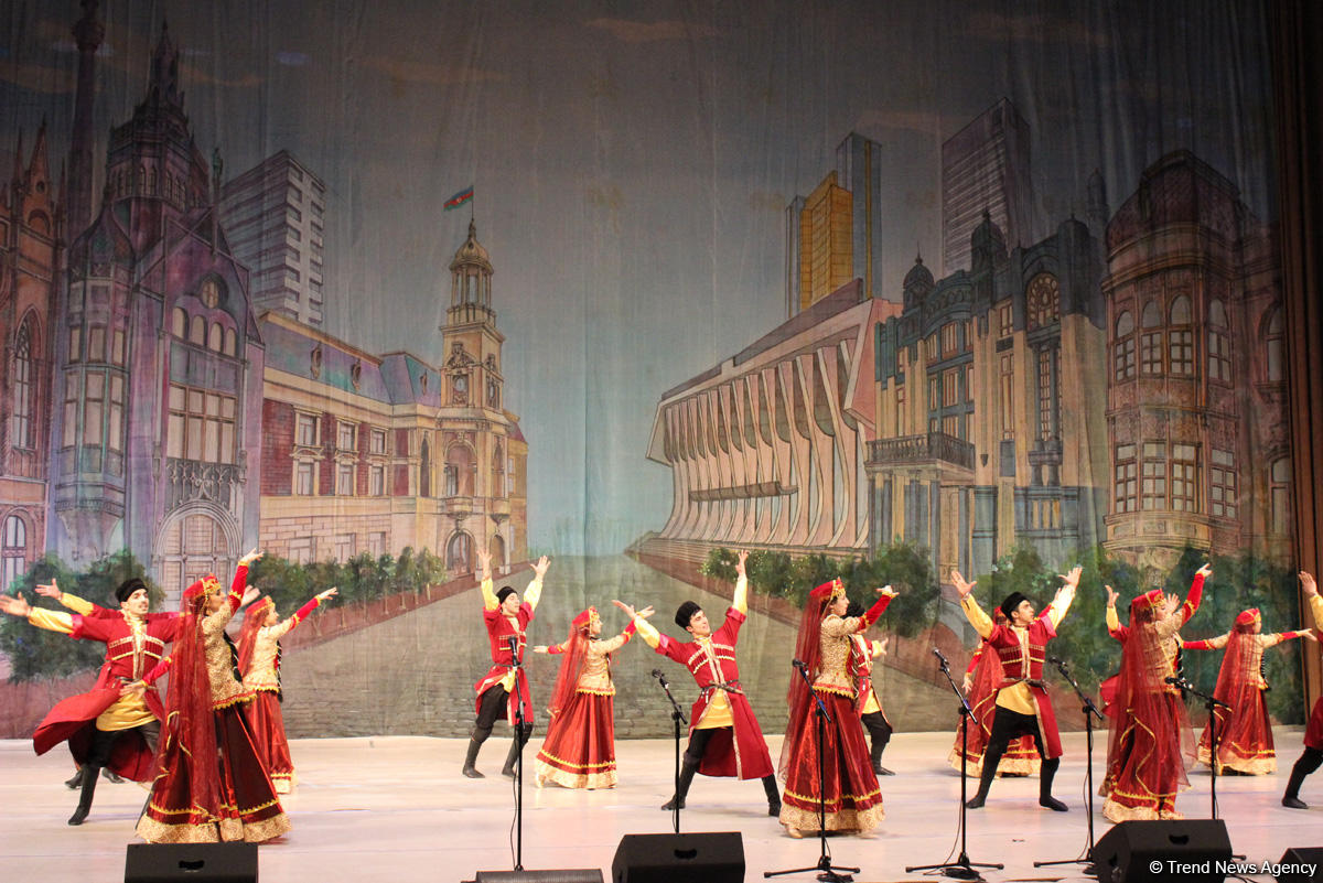 Грузины исполнили гимн Азербайджана – потрясающий праздник танца в Баку  (ФОТО, ВИДЕО)