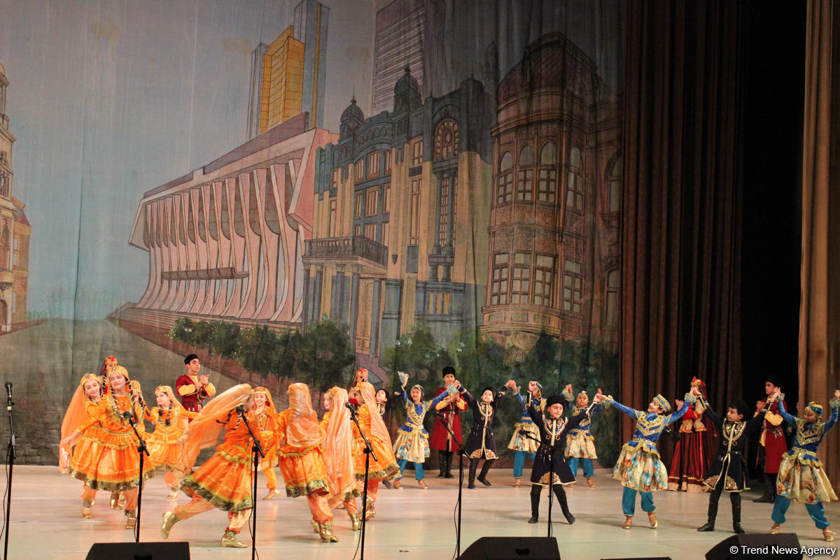 Грузины исполнили гимн Азербайджана – потрясающий праздник танца в Баку  (ФОТО, ВИДЕО)