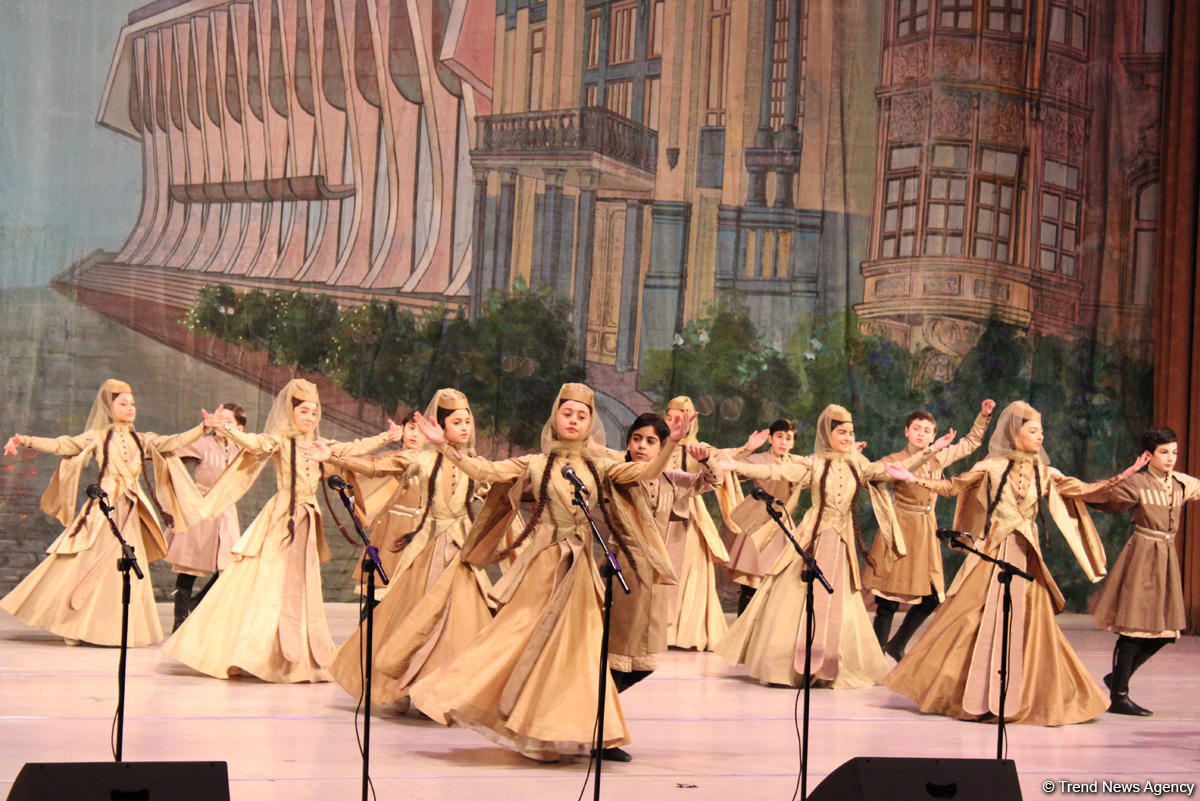 Грузины исполнили гимн Азербайджана – потрясающий праздник танца в Баку  (ФОТО, ВИДЕО)