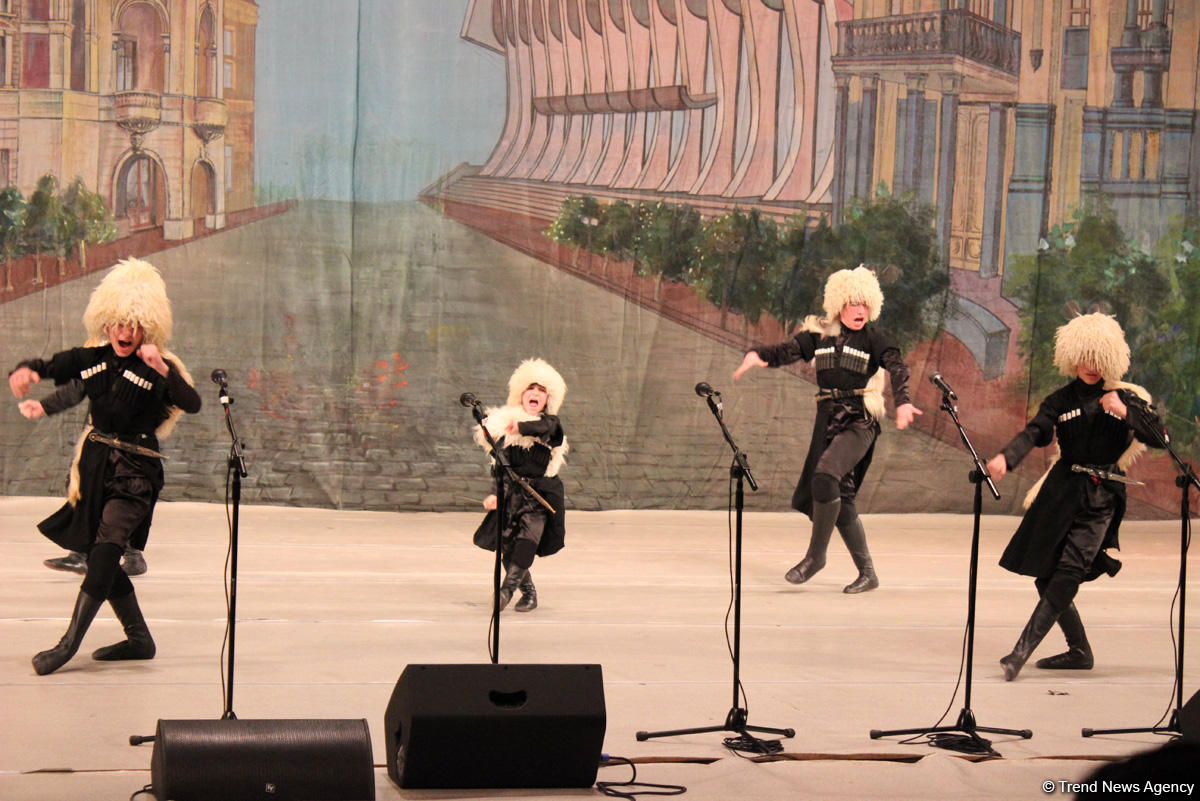 Грузины исполнили гимн Азербайджана – потрясающий праздник танца в Баку  (ФОТО, ВИДЕО)