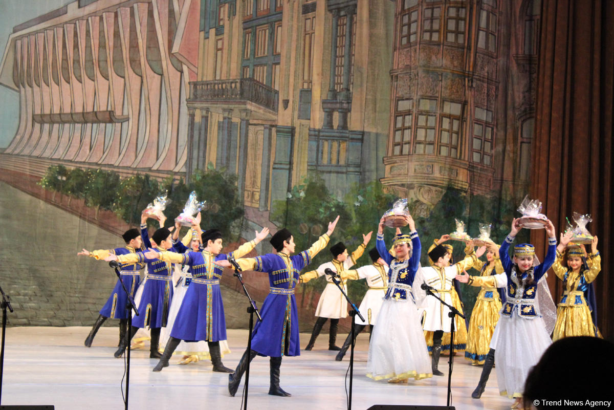 Грузины исполнили гимн Азербайджана – потрясающий праздник танца в Баку  (ФОТО, ВИДЕО)